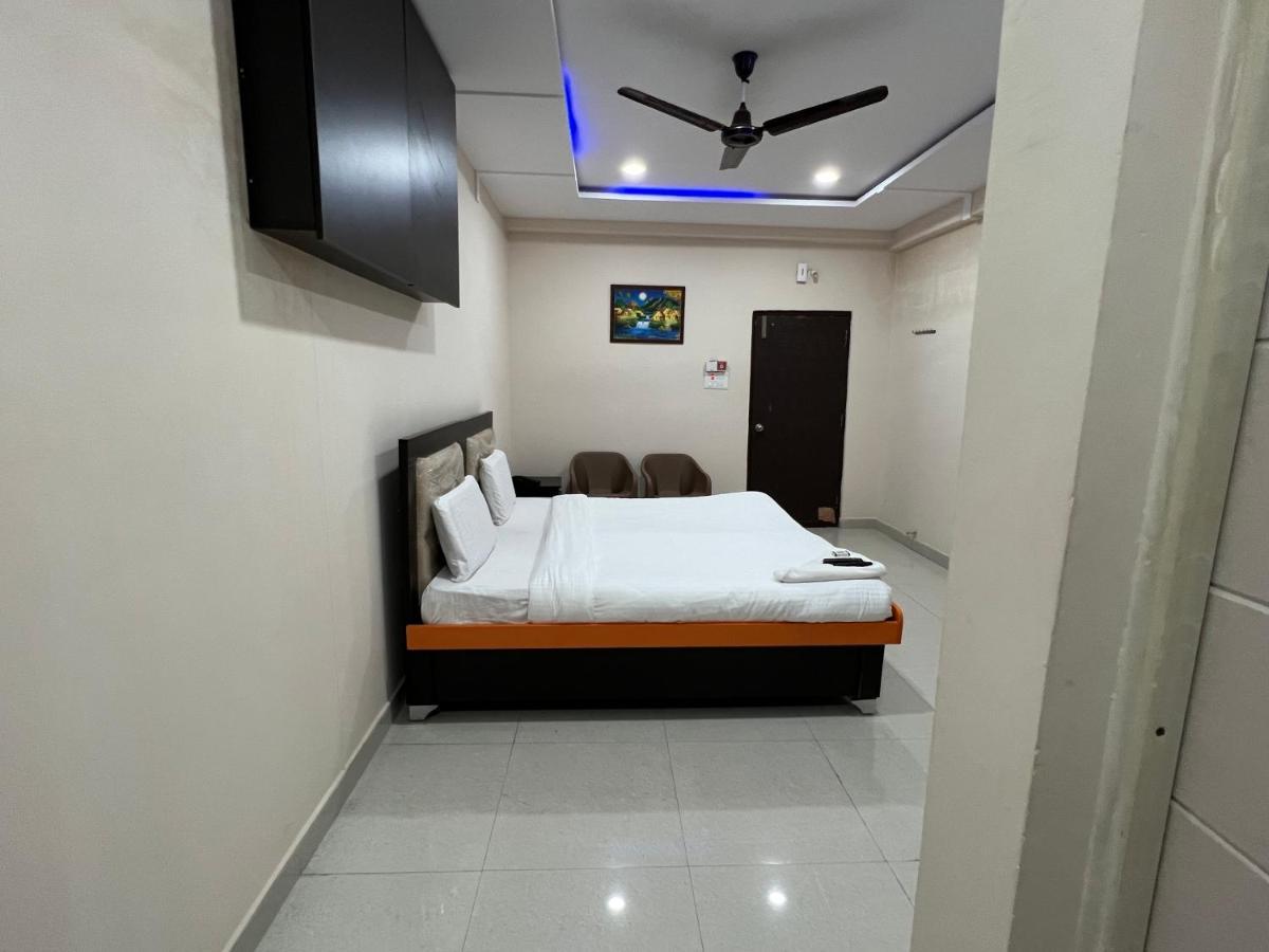 5 Star Grand Hotel Shamshabad Exterior photo